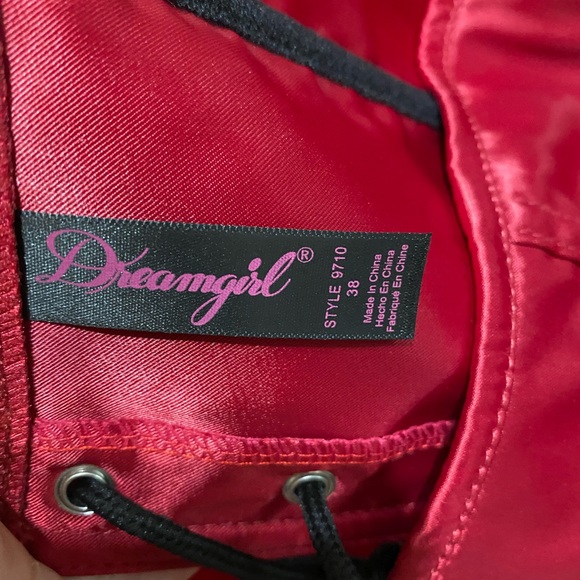 NWOT Size 38 Red and Black Corset with Sheer Black Lace Bust Sexy Beautiful Love - Picture 11 of 12